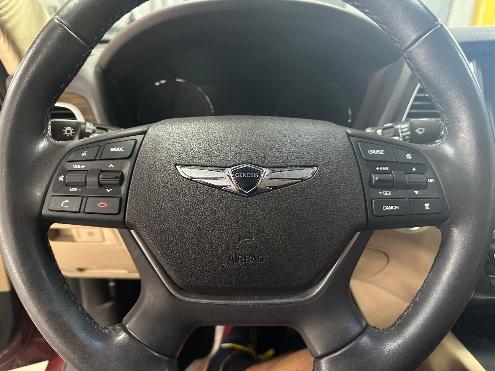 Thumbnail: 2017 Genesis G80 - 4