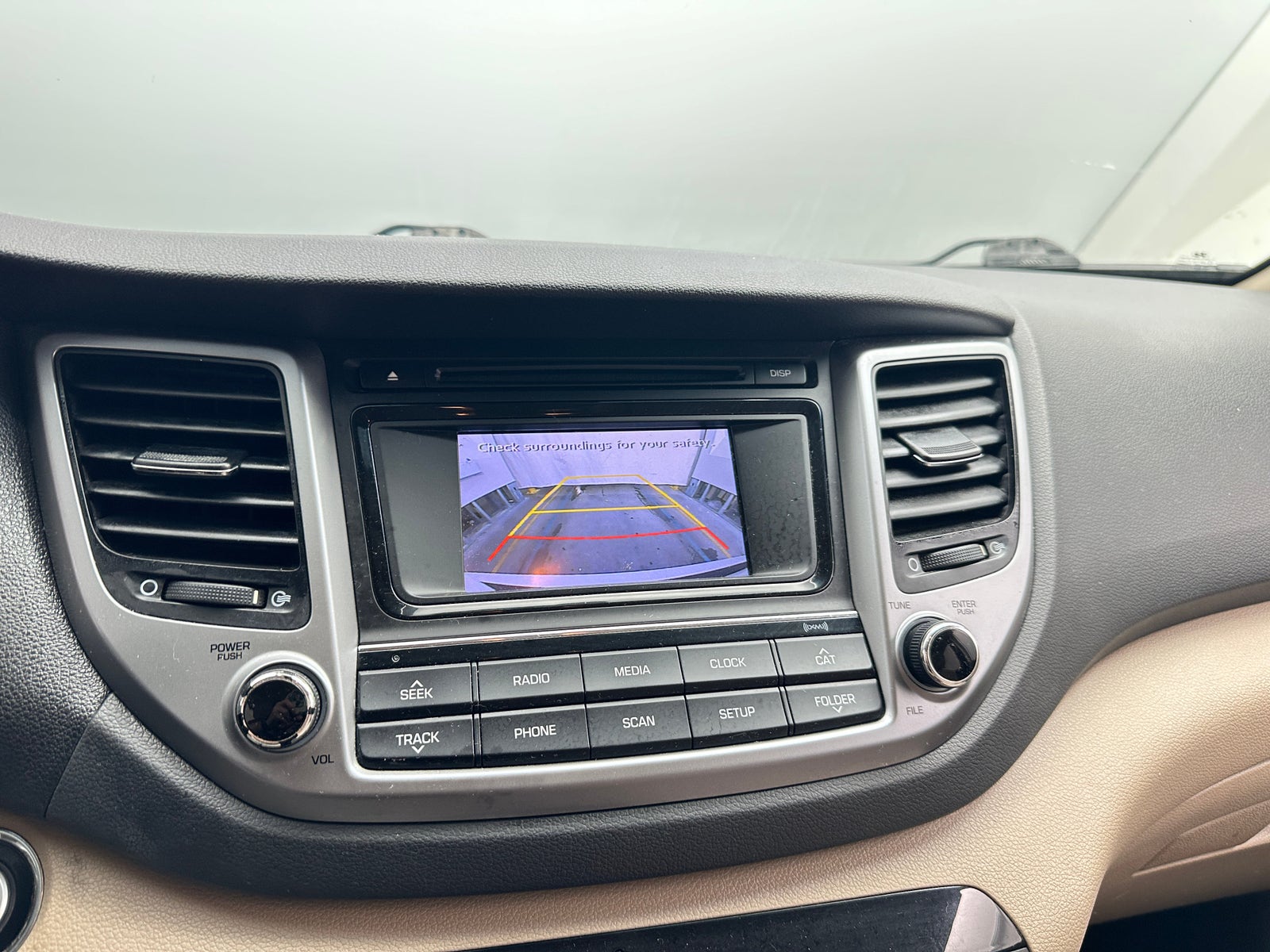 Thumbnail: 2016 Hyundai Tucson - 4