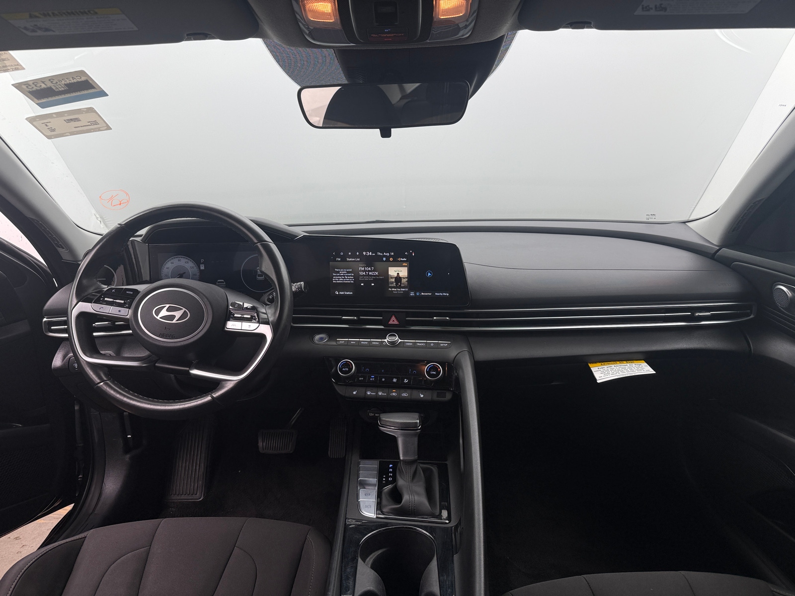 Thumbnail: 2024 Hyundai Elantra - 3