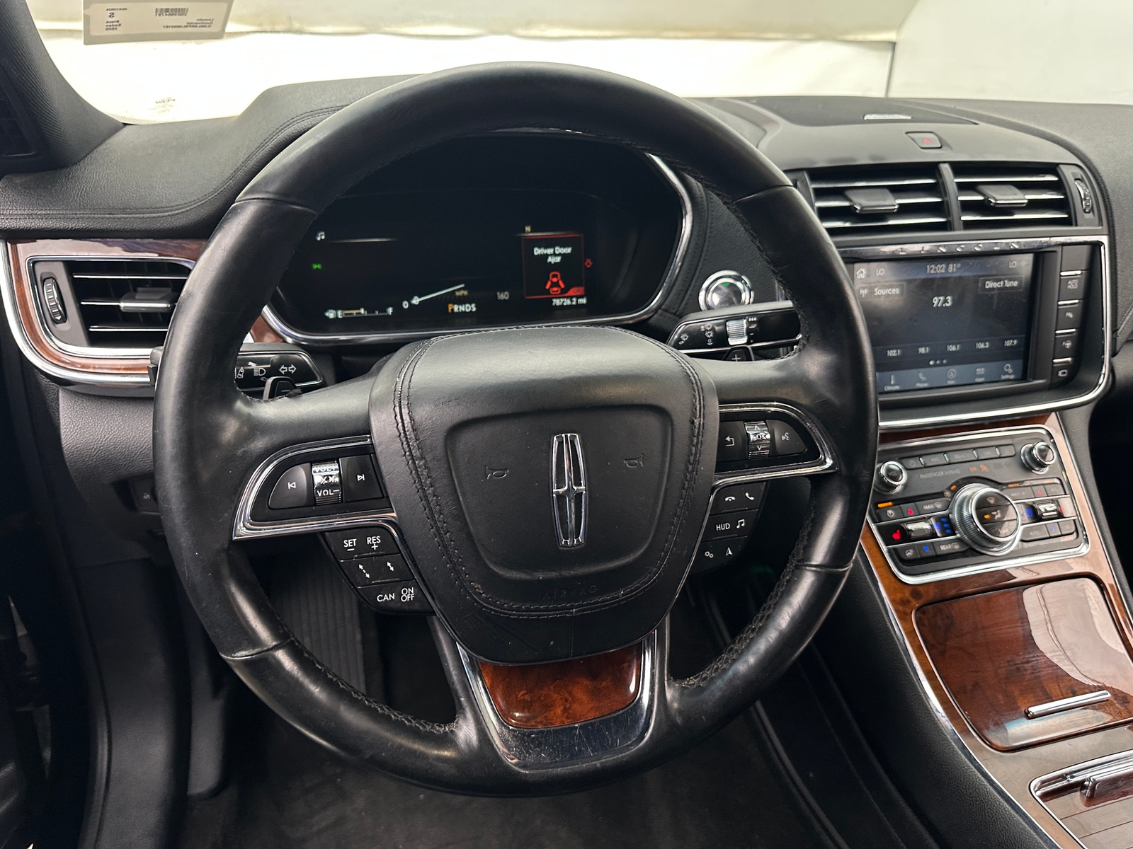 Thumbnail: 2020 Lincoln Continental - 4