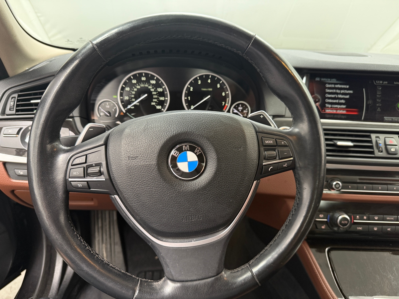 Thumbnail: 2016 BMW 5 Series - 4