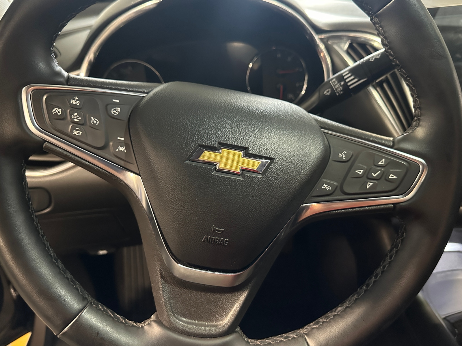 Thumbnail: 2024 Chevrolet Malibu - 4