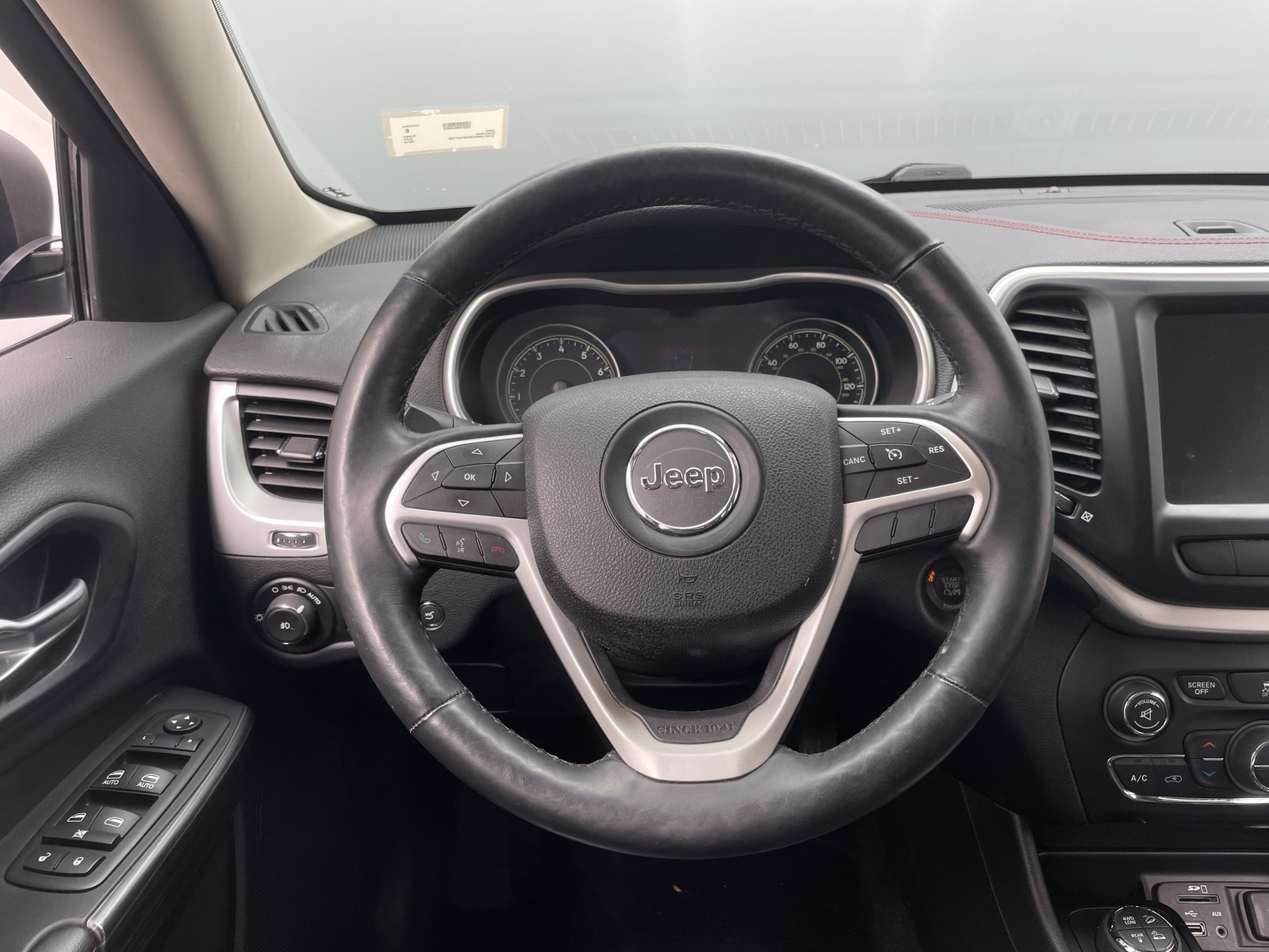 Thumbnail: 2014 Jeep Cherokee - 4