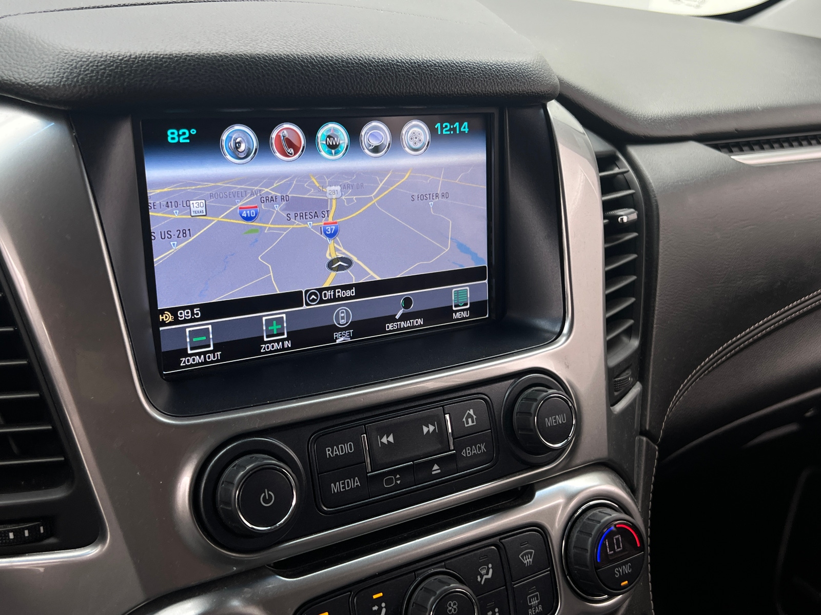 Thumbnail: 2018 Chevrolet Tahoe - 3