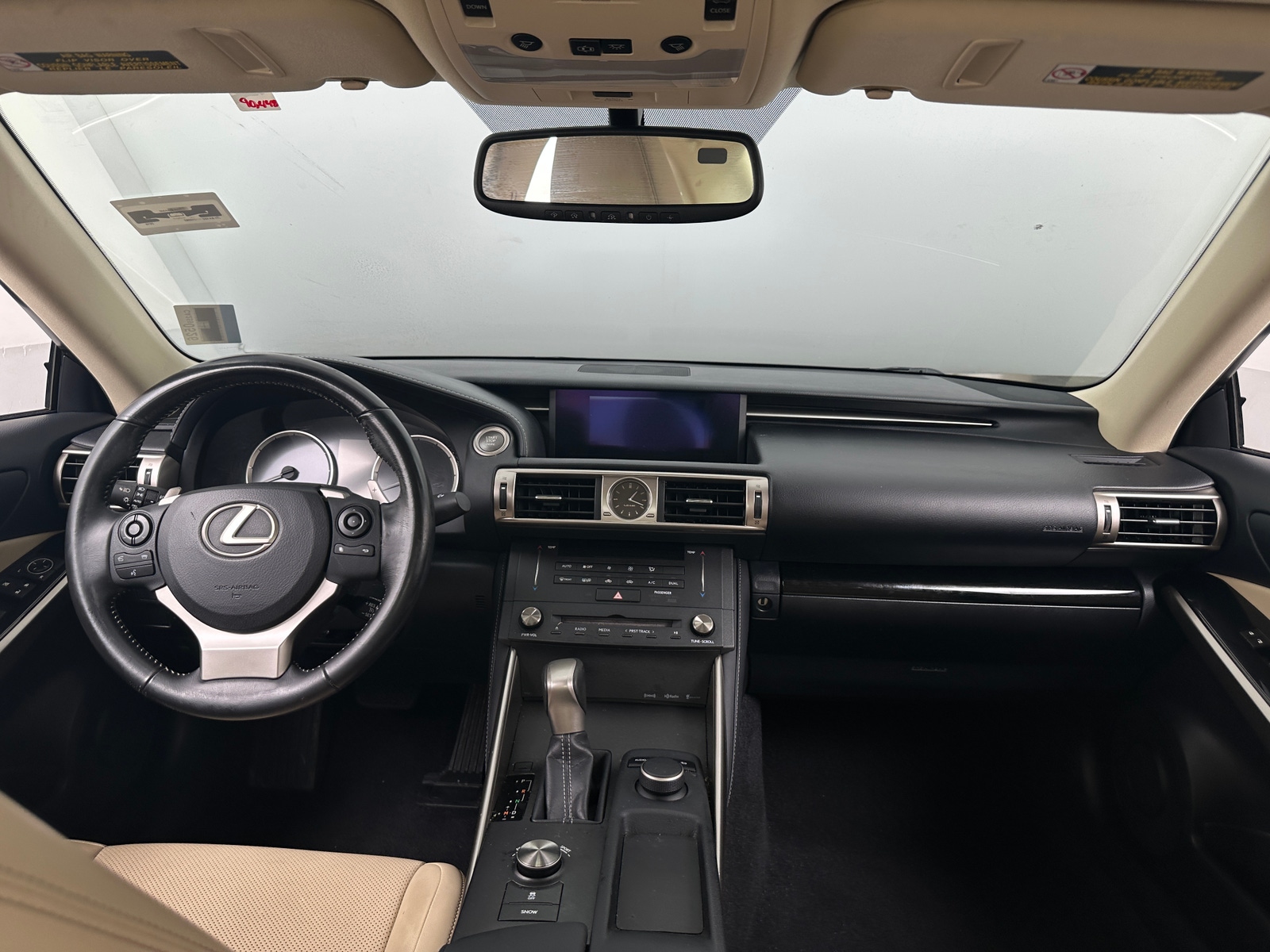 Thumbnail: 2016 Lexus IS - 2