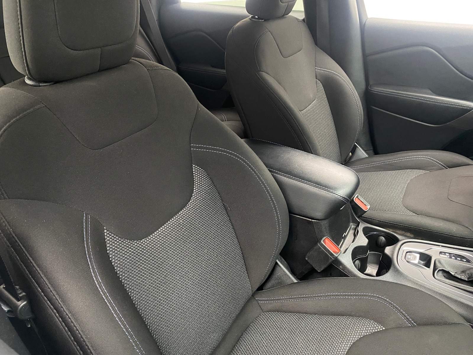Thumbnail: 2019 Jeep Cherokee - 2