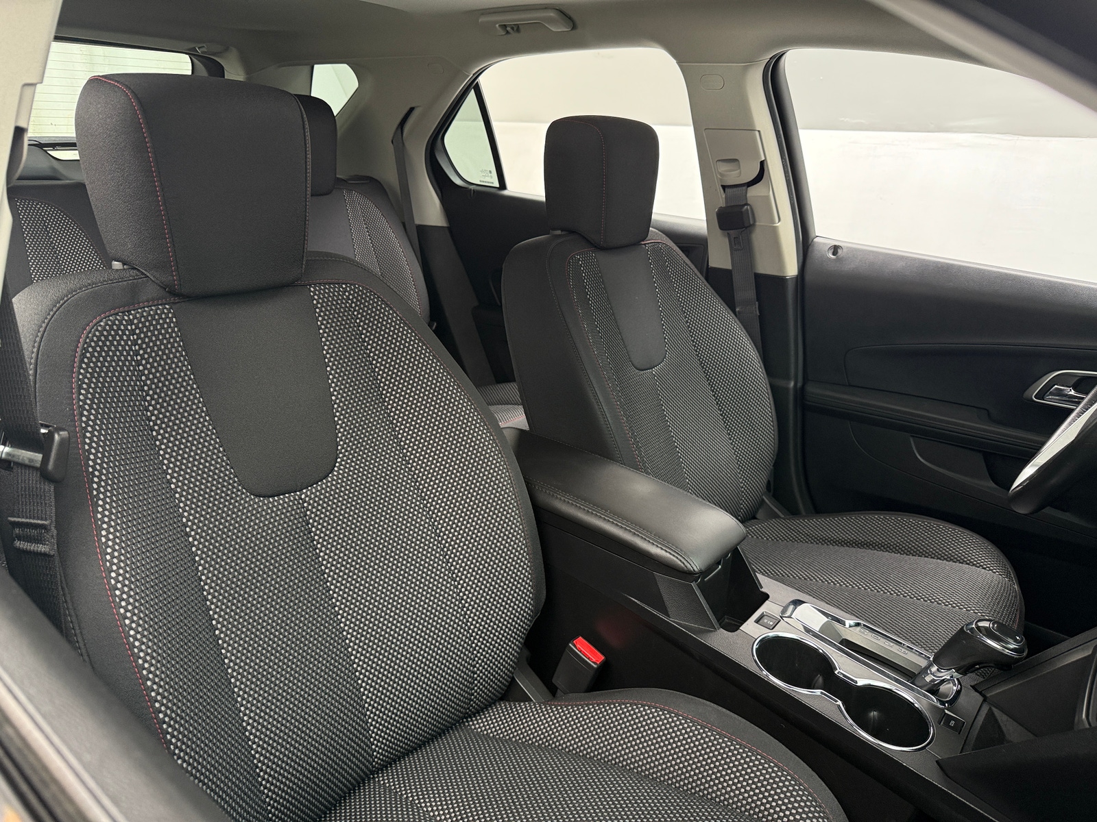 Thumbnail: 2017 Chevrolet Equinox - 2