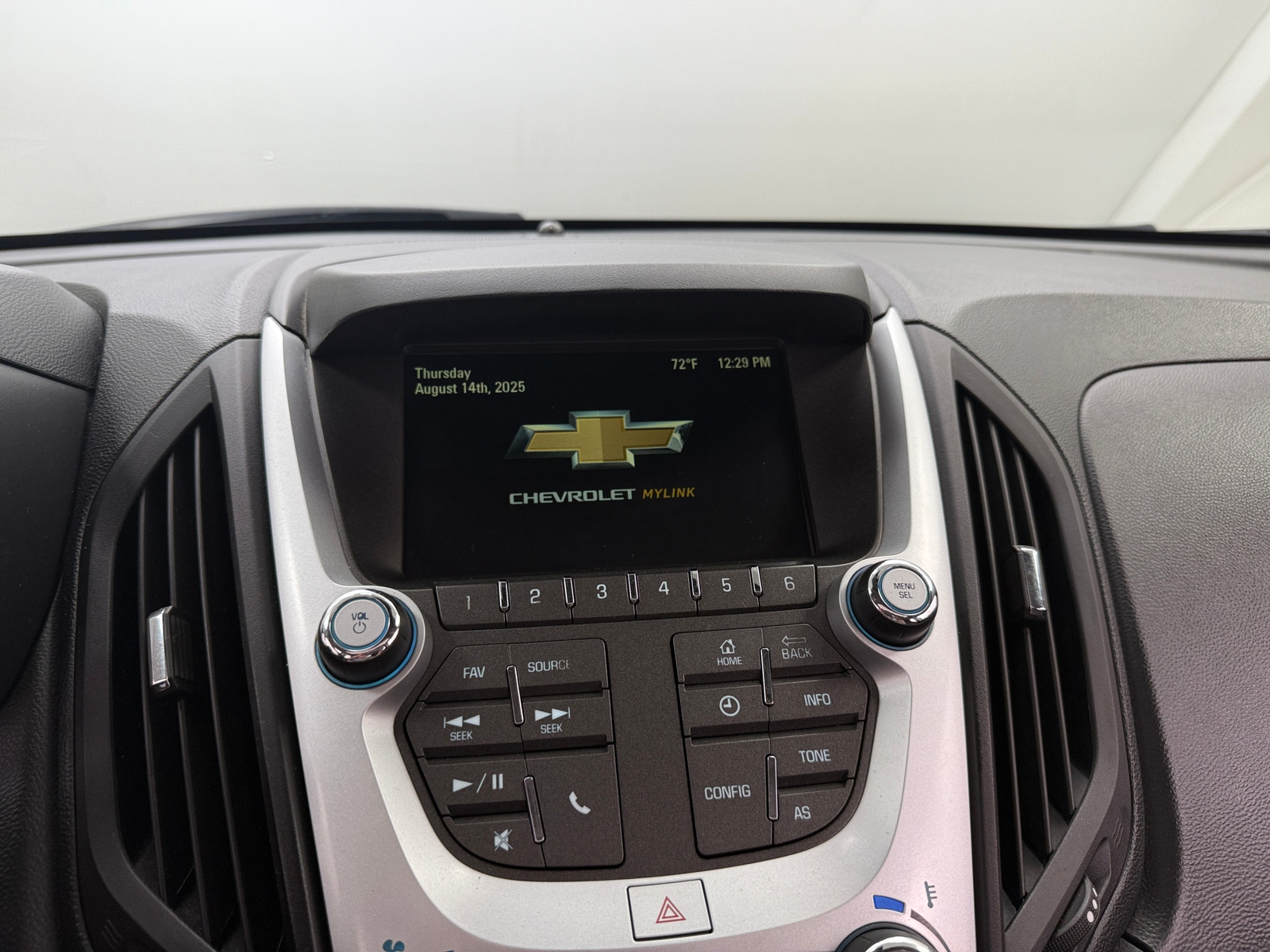 Thumbnail: 2017 Chevrolet Equinox - 4