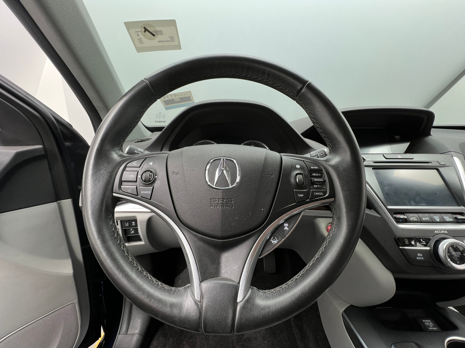 Thumbnail: 2018 Acura MDX - 4