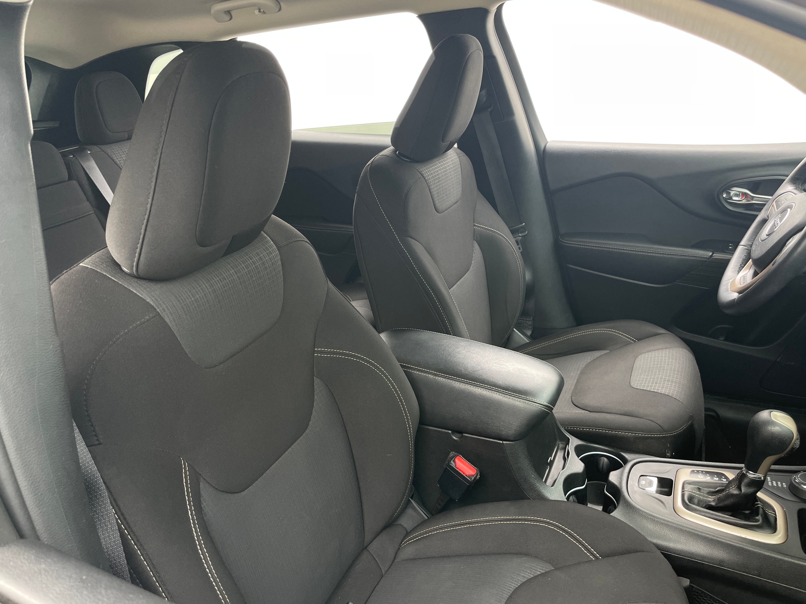 Thumbnail: 2015 Jeep Cherokee - 2