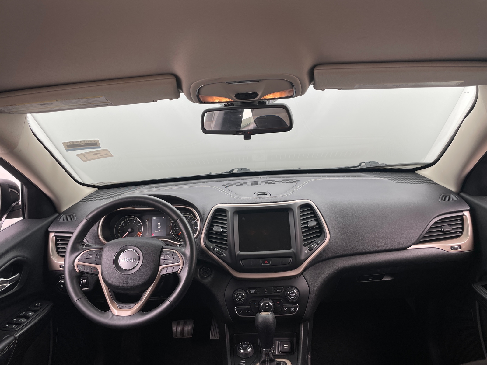 Thumbnail: 2015 Jeep Cherokee - 3