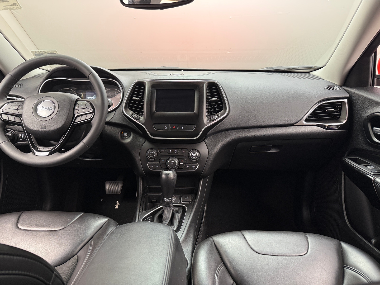 Thumbnail: 2021 Jeep Cherokee - 3