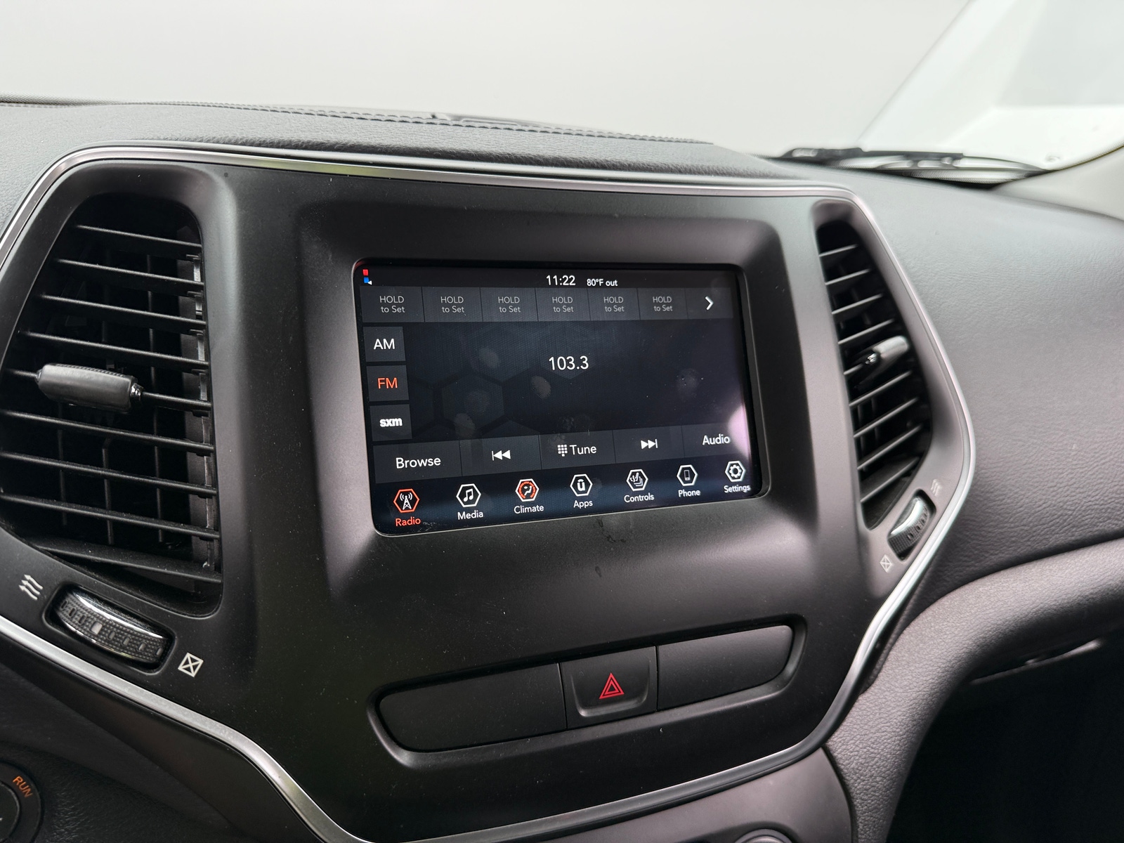 Thumbnail: 2019 Jeep Cherokee - 4