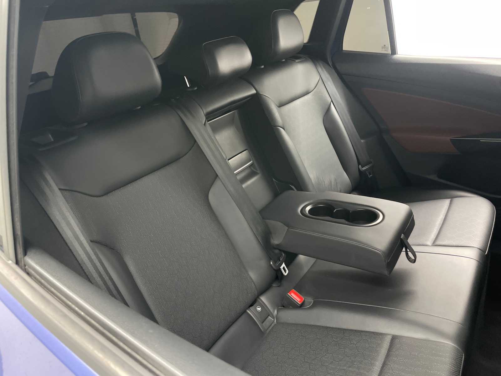 Thumbnail: 2022 Volkswagen ID.4 - 5