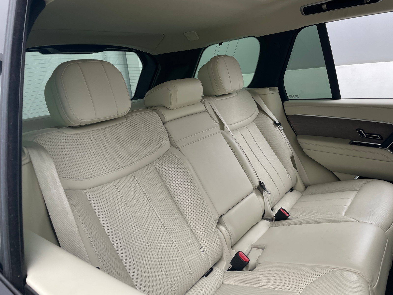Thumbnail: 2023 Land Rover Range Rover - 5
