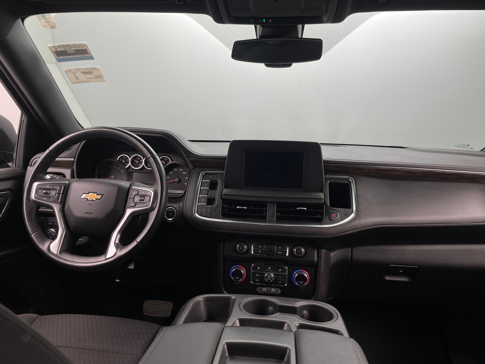 Thumbnail: 2022 Chevrolet Suburban - 3