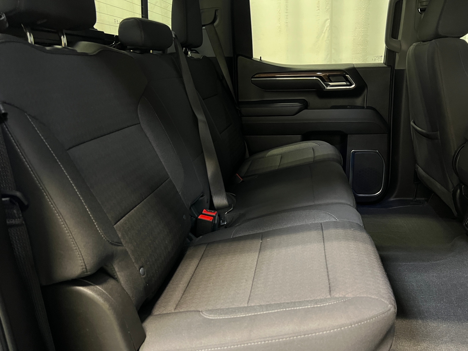 Thumbnail: 2025 Chevrolet Silverado 1500 - 6