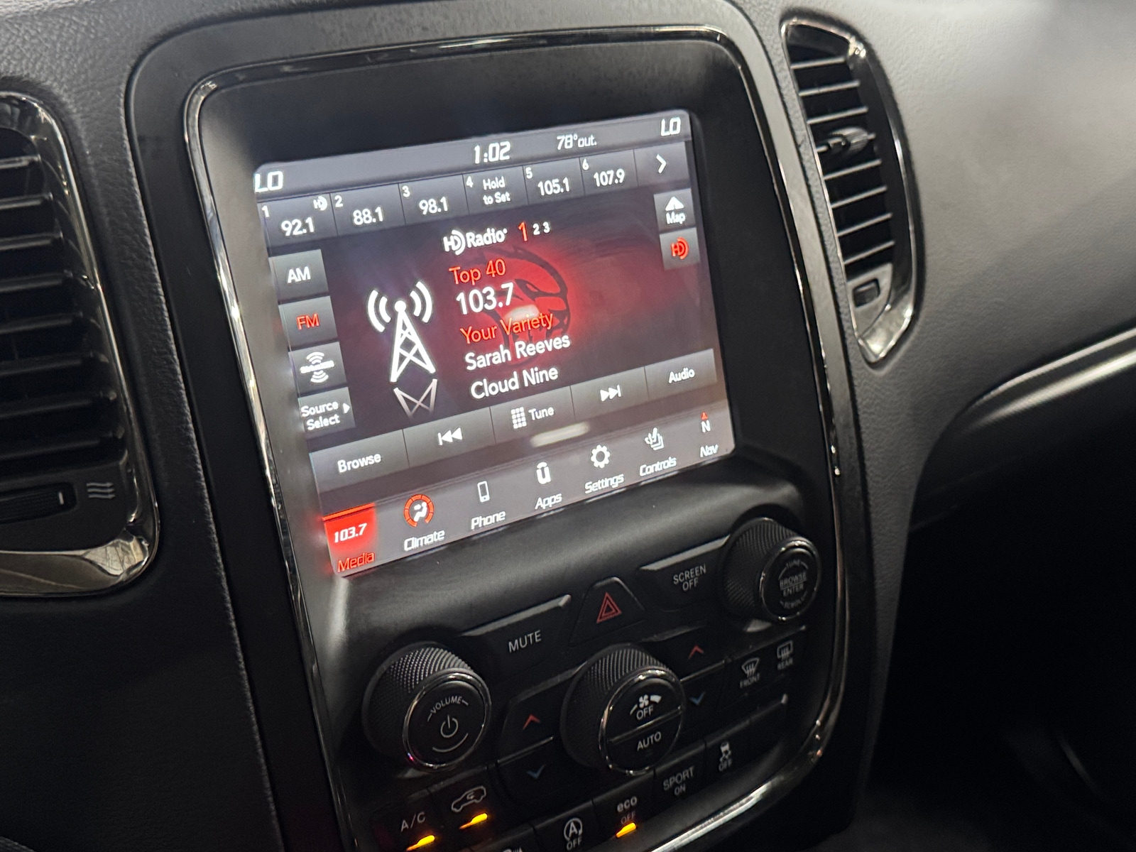 Thumbnail: 2018 Dodge Durango - 3