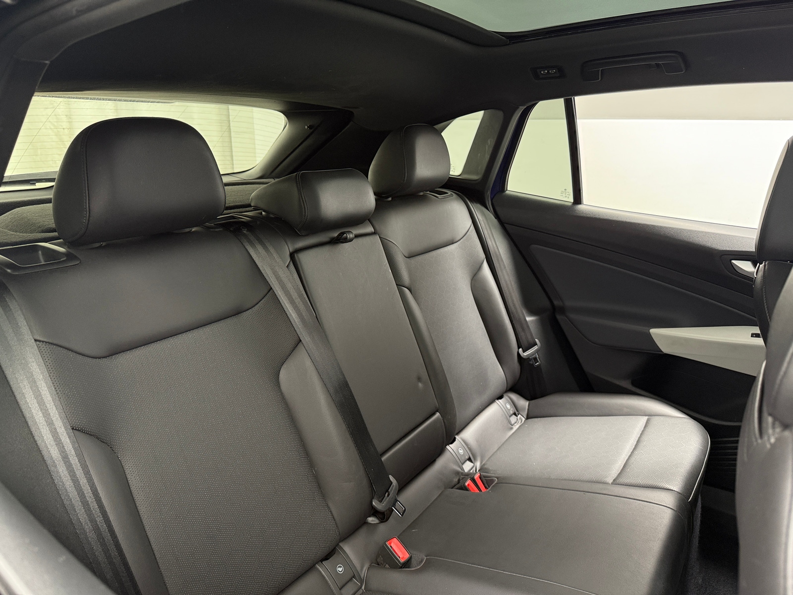 Thumbnail: 2021 Volkswagen ID.4 - 5