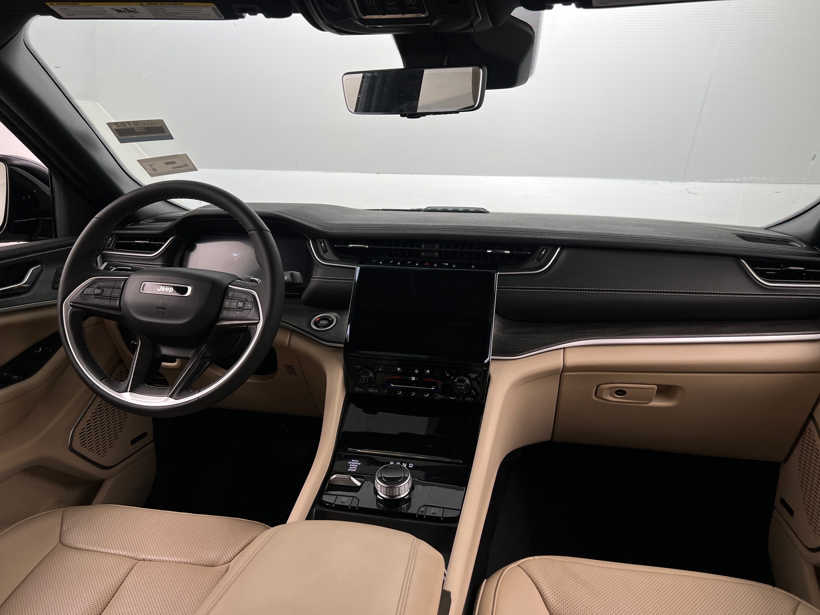 Thumbnail: 2024 Jeep Grand Cherokee - 2