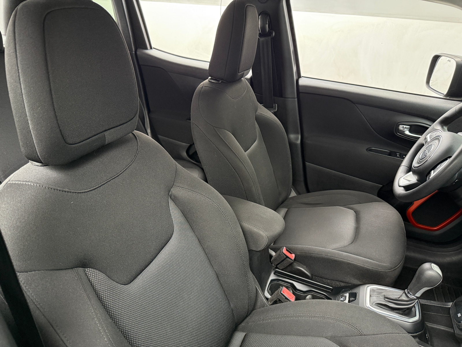 Thumbnail: 2019 Jeep Renegade - 2
