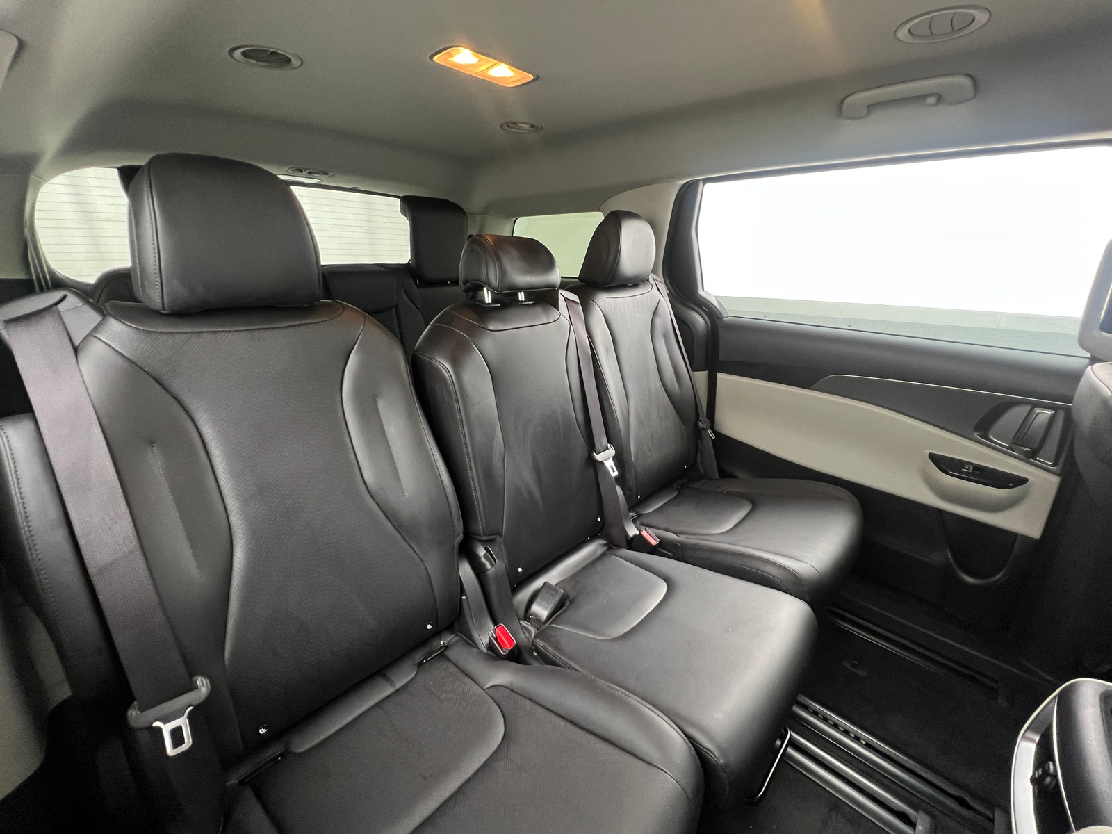Thumbnail: 2022 Kia Carnival - 5