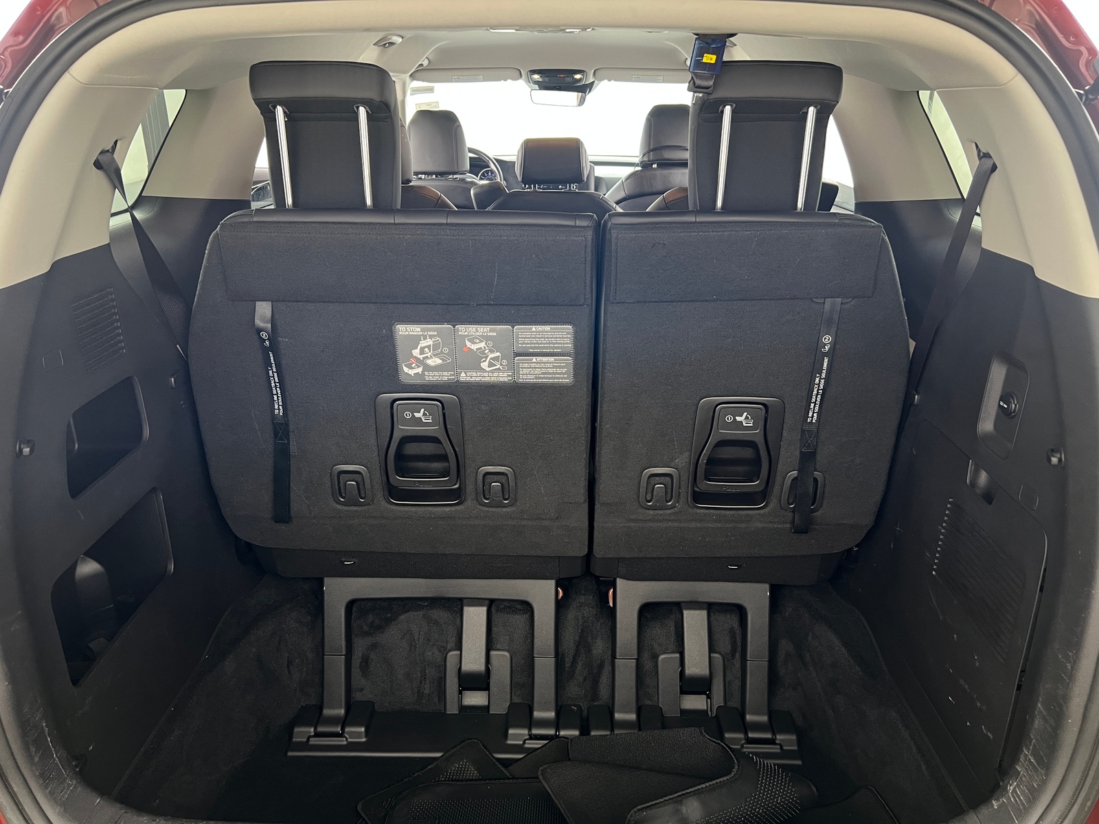 Thumbnail: 2022 Kia Carnival - 6