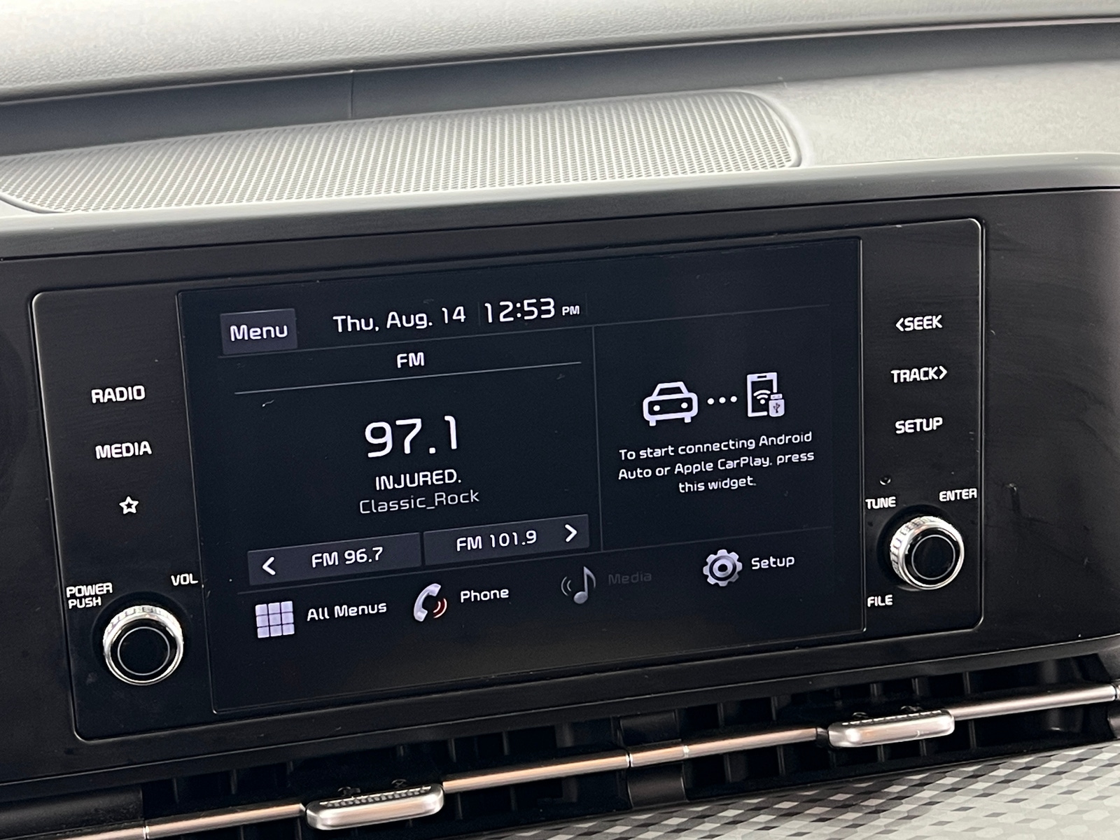 Thumbnail: 2022 Kia Carnival - 3
