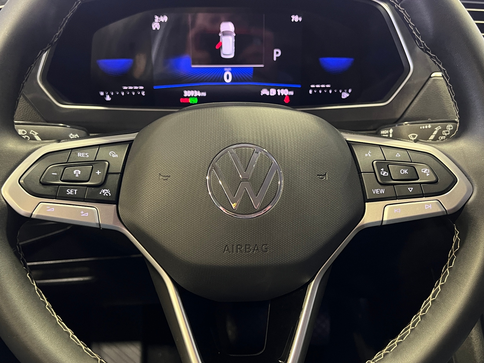 Thumbnail: 2024 Volkswagen Tiguan - 4