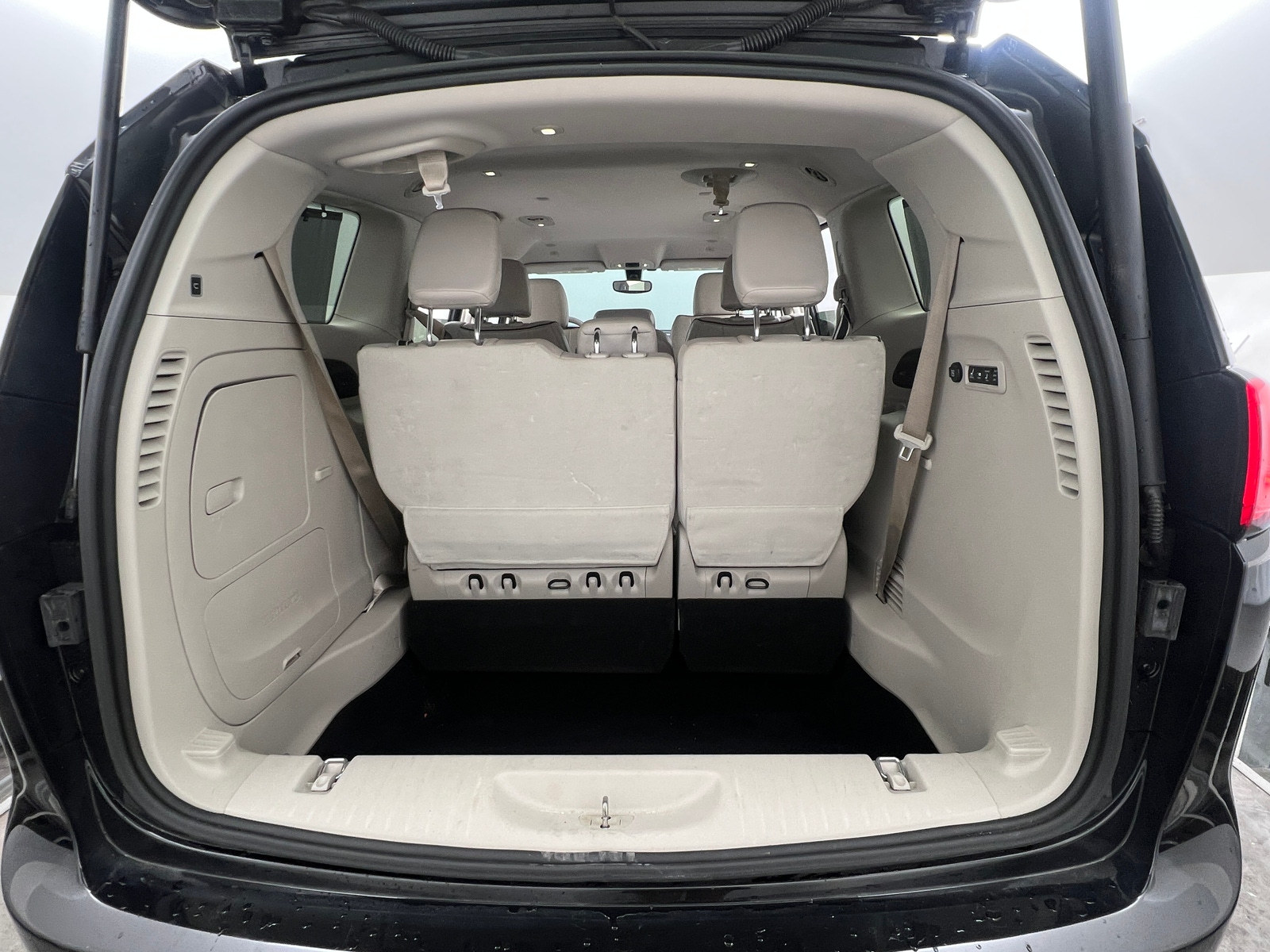 Thumbnail: 2019 Chrysler Pacifica - 6