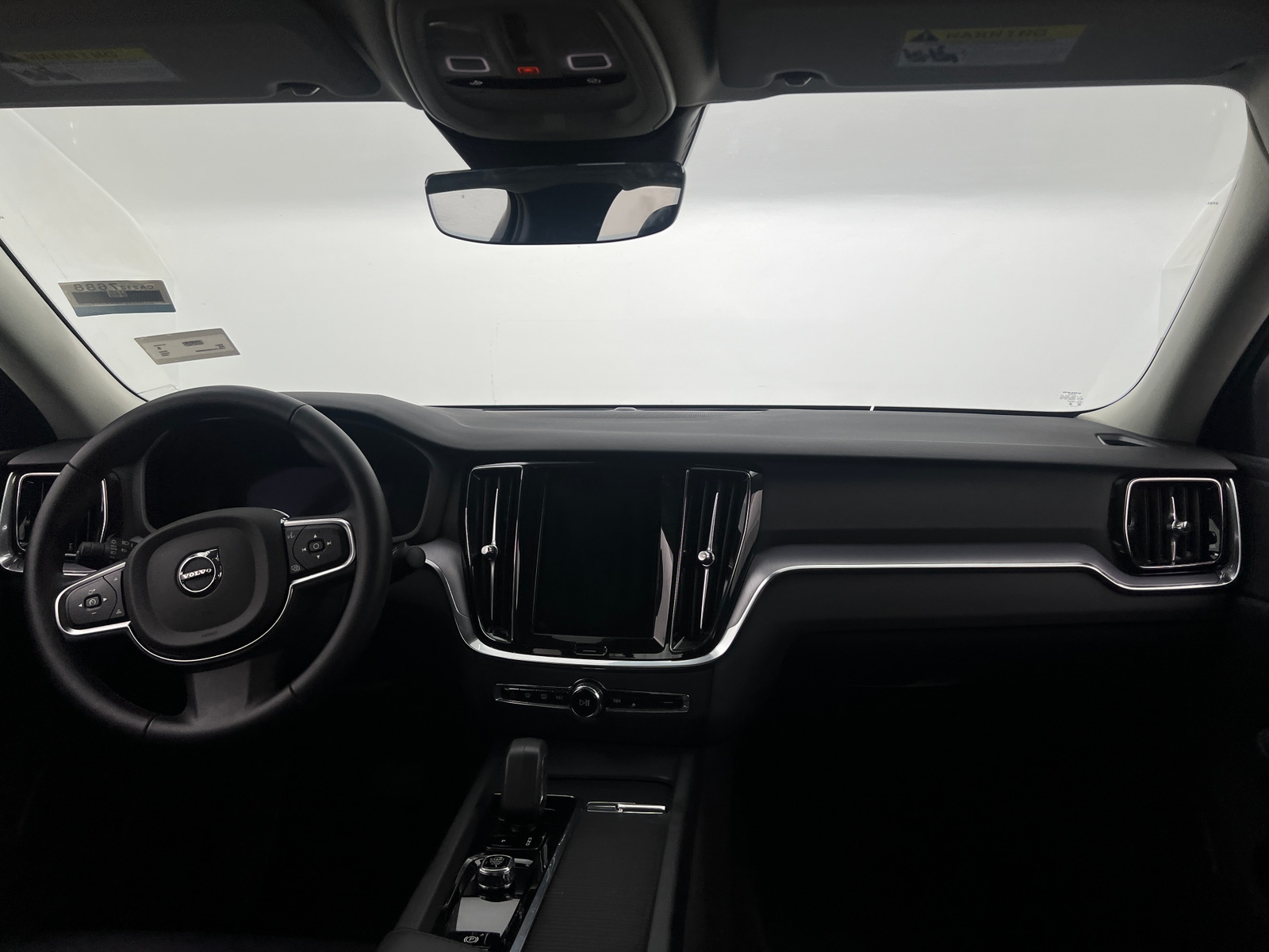 Thumbnail: 2025 Volvo S60 - 2