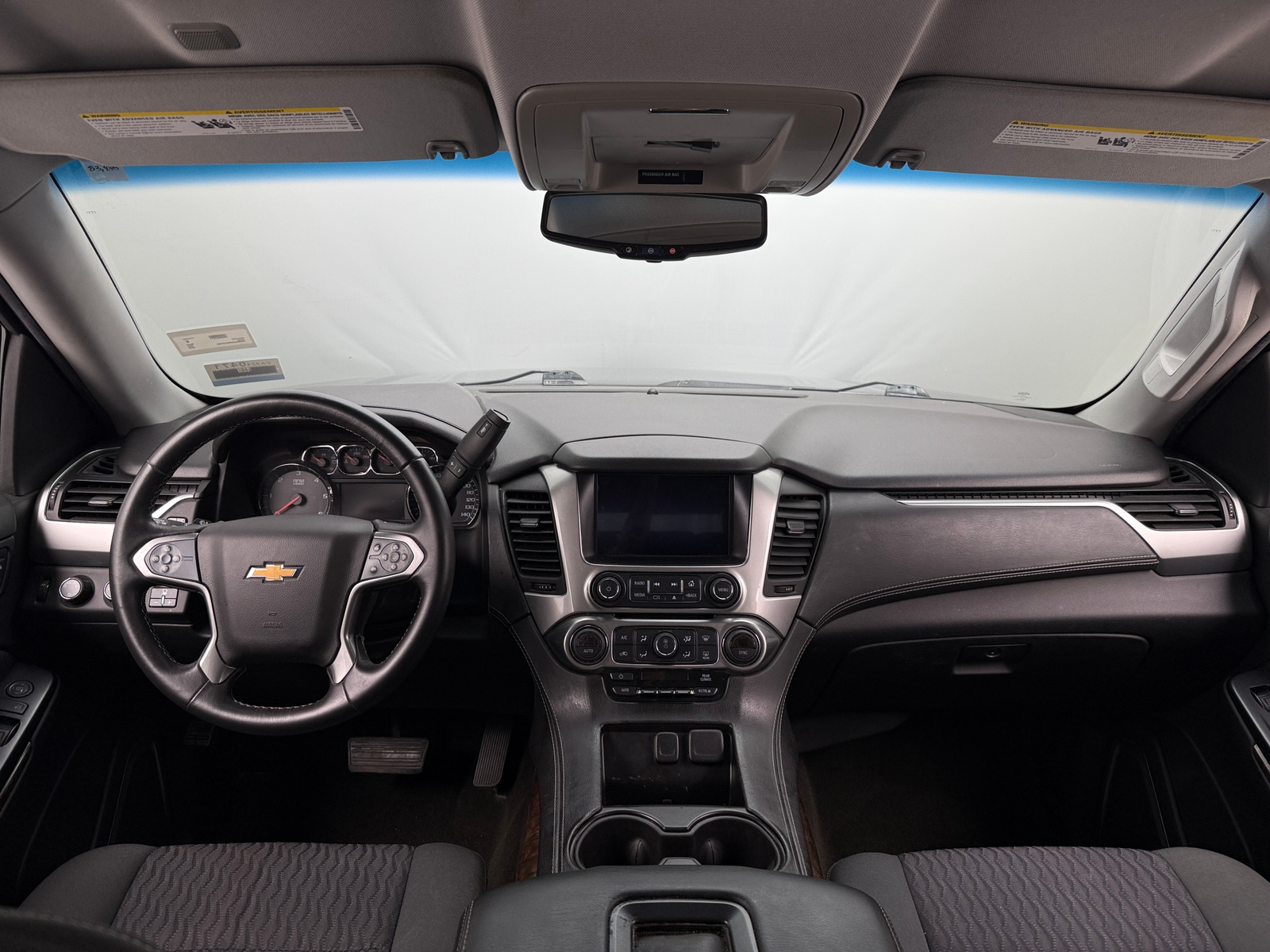 Thumbnail: 2016 Chevrolet Tahoe - 3