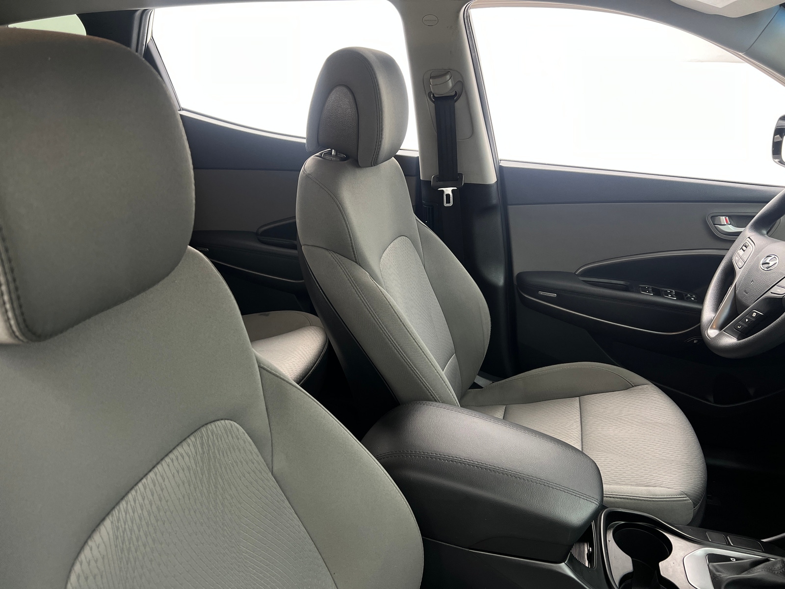 Thumbnail: 2017 Hyundai Santa Fe - 2