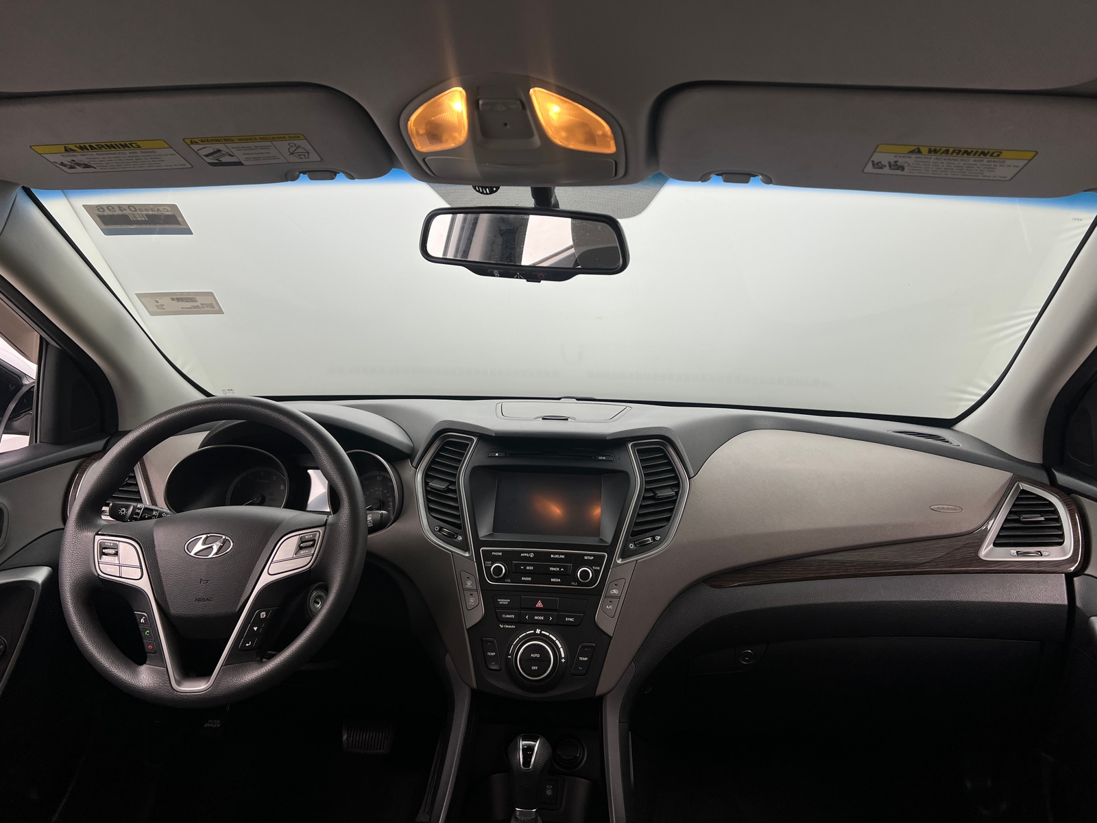 Thumbnail: 2017 Hyundai Santa Fe - 3