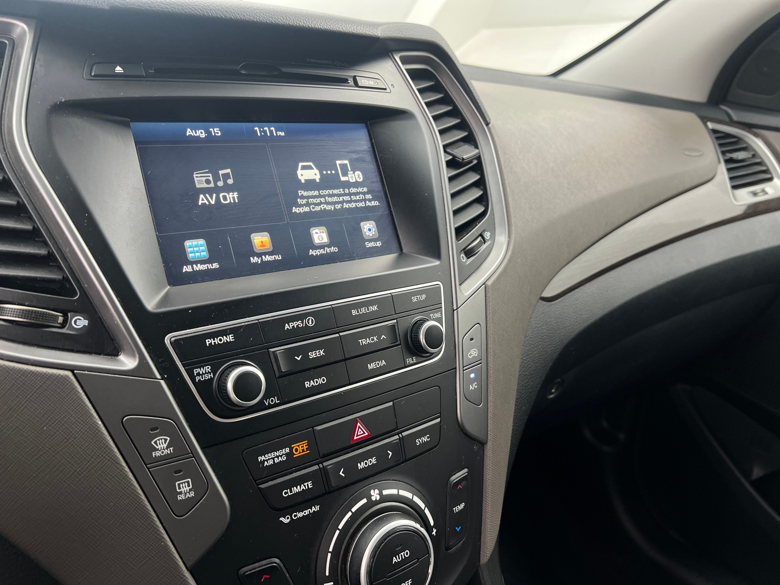 Thumbnail: 2017 Hyundai Santa Fe - 4