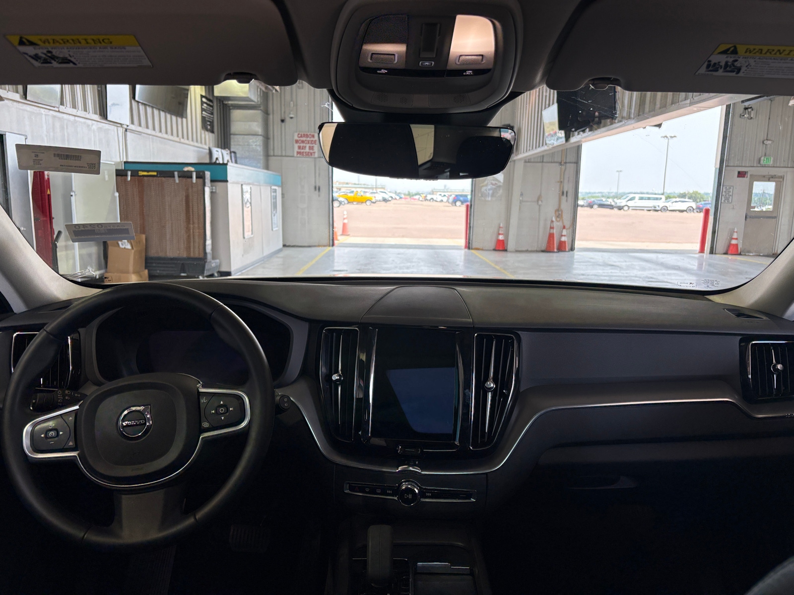 Thumbnail: 2022 Volvo XC60 - 3