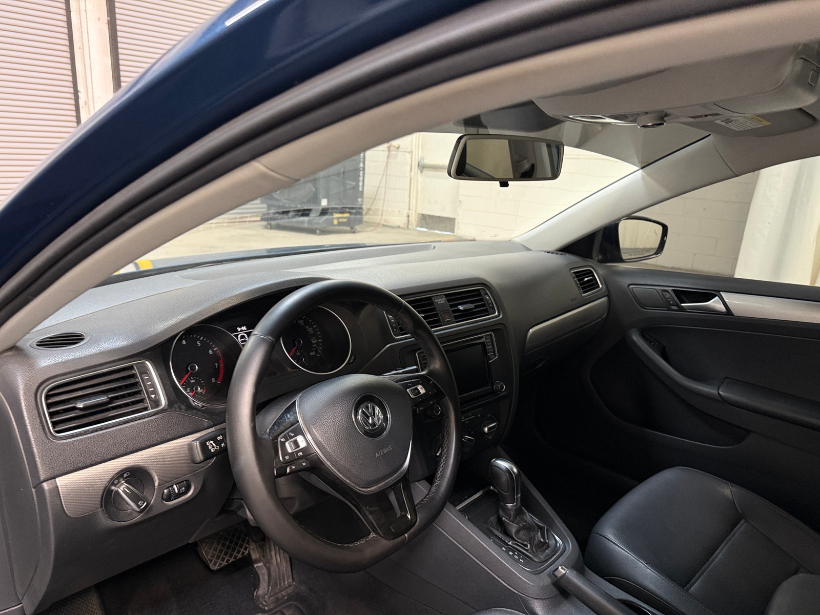 Thumbnail: 2017 Volkswagen Jetta - 3