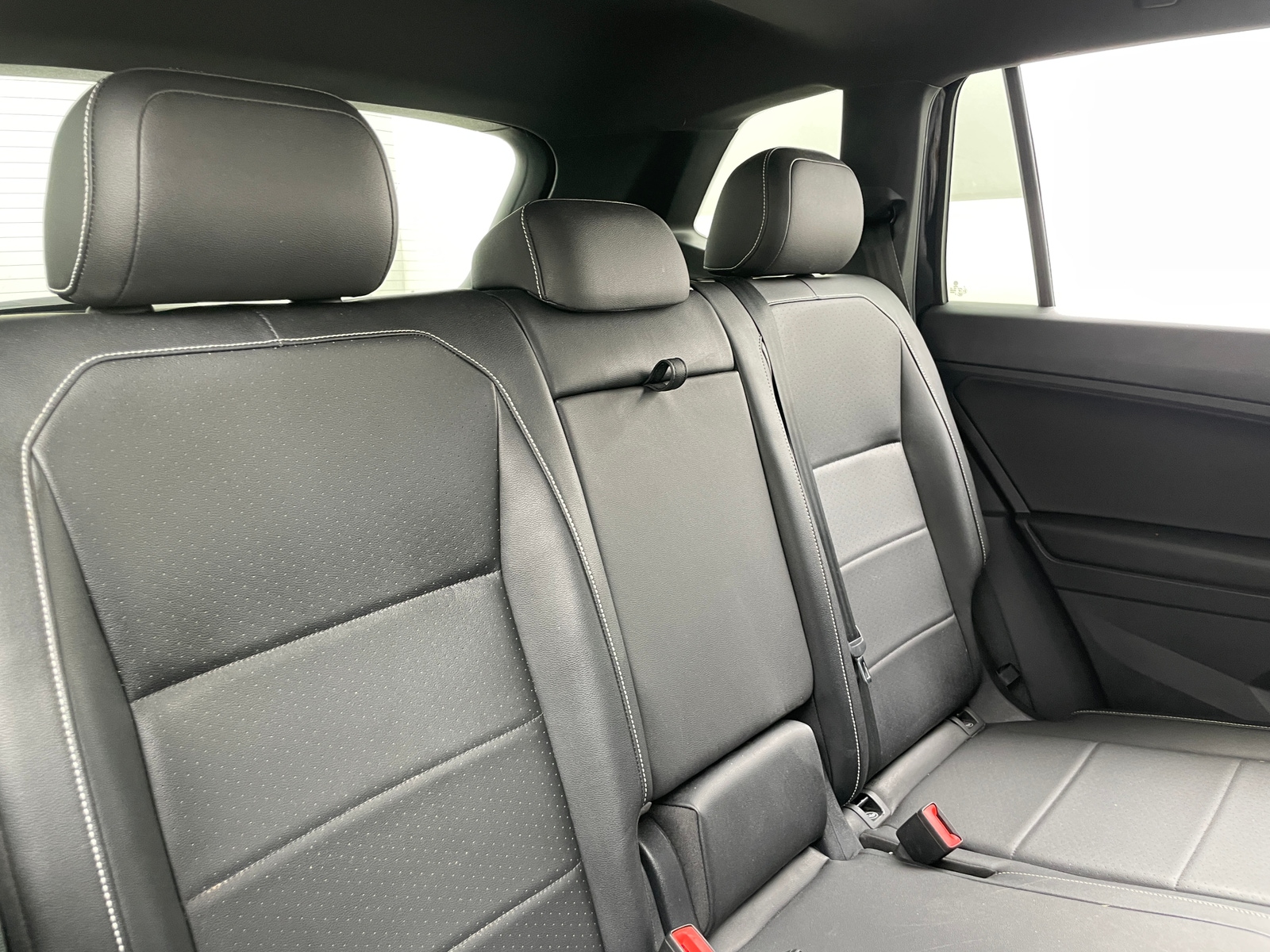 Thumbnail: 2021 Volkswagen Tiguan - 5