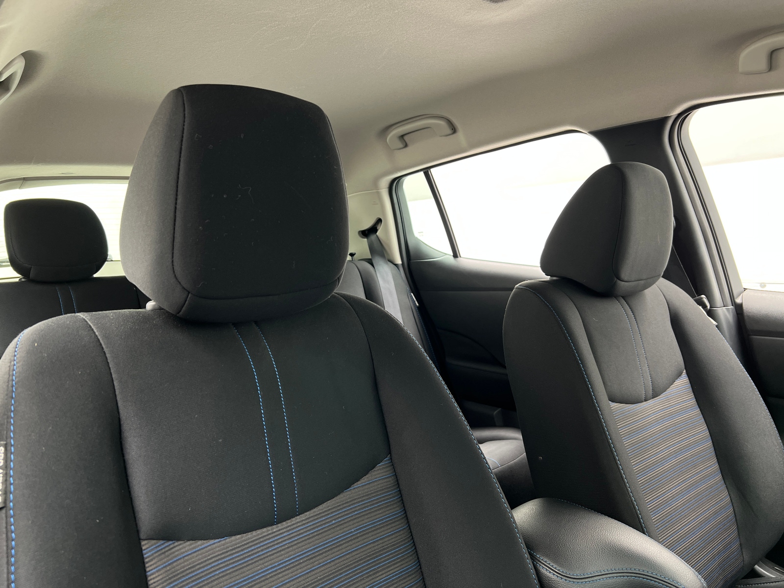 Thumbnail: 2023 Nissan Leaf - 2