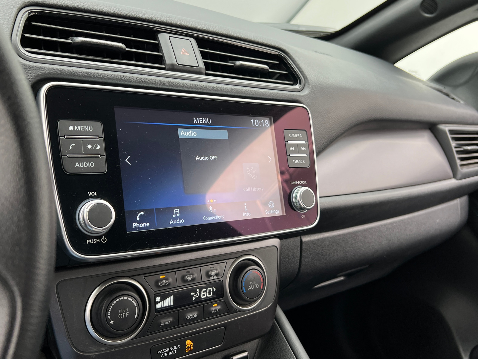 Thumbnail: 2023 Nissan Leaf - 4