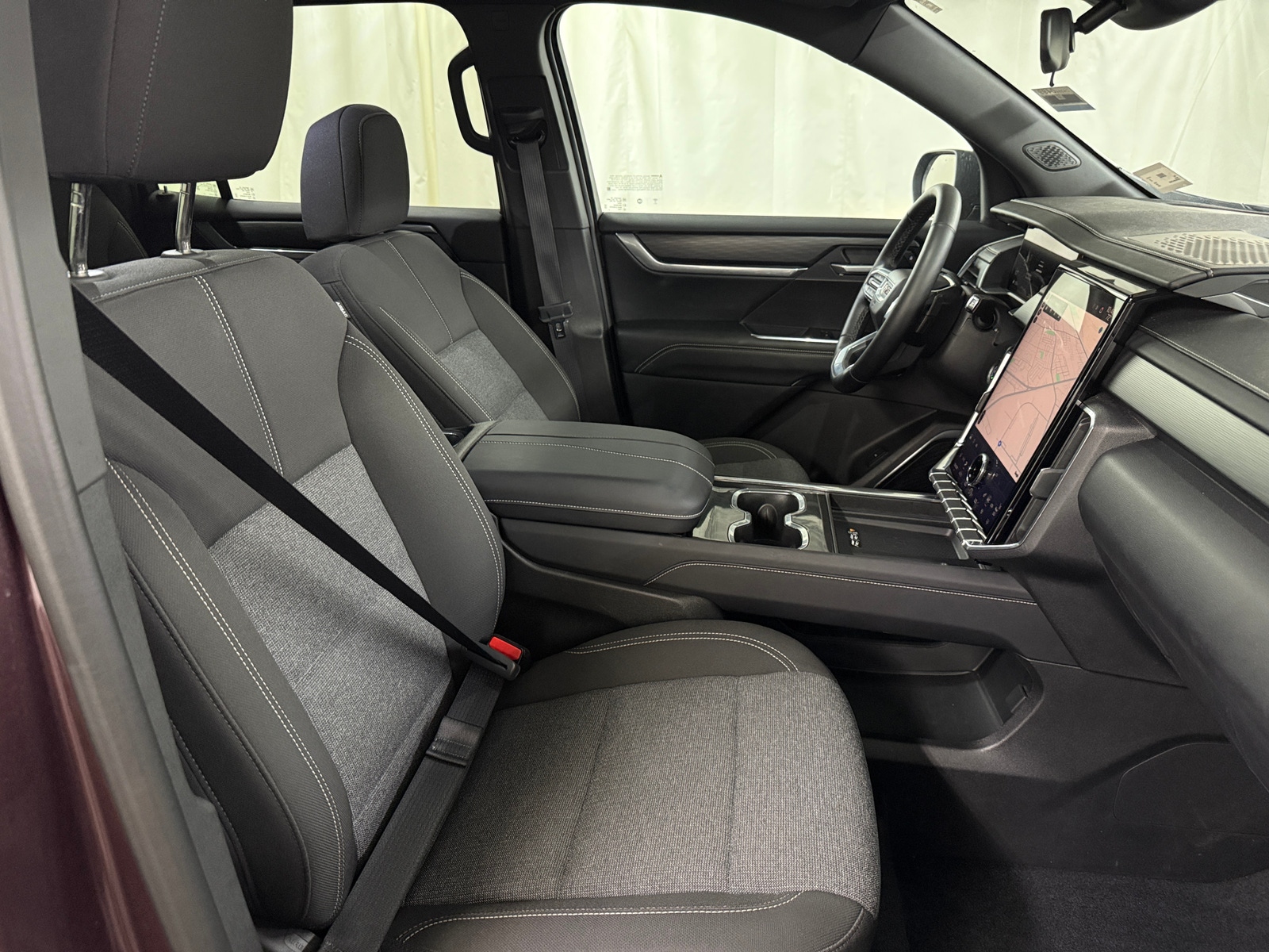 Thumbnail: 2025 GMC Acadia - 2