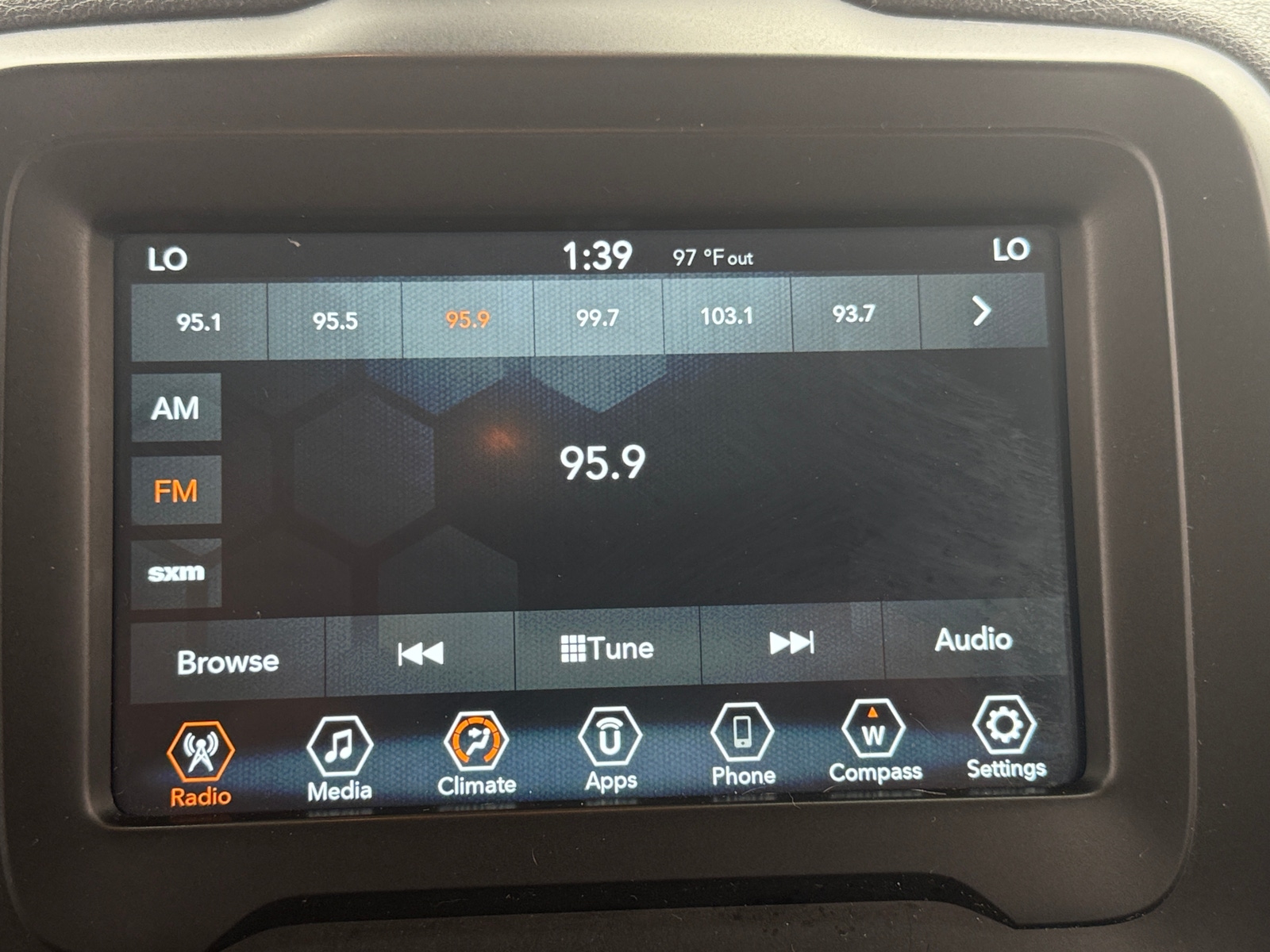 Thumbnail: 2019 Jeep Renegade - 4
