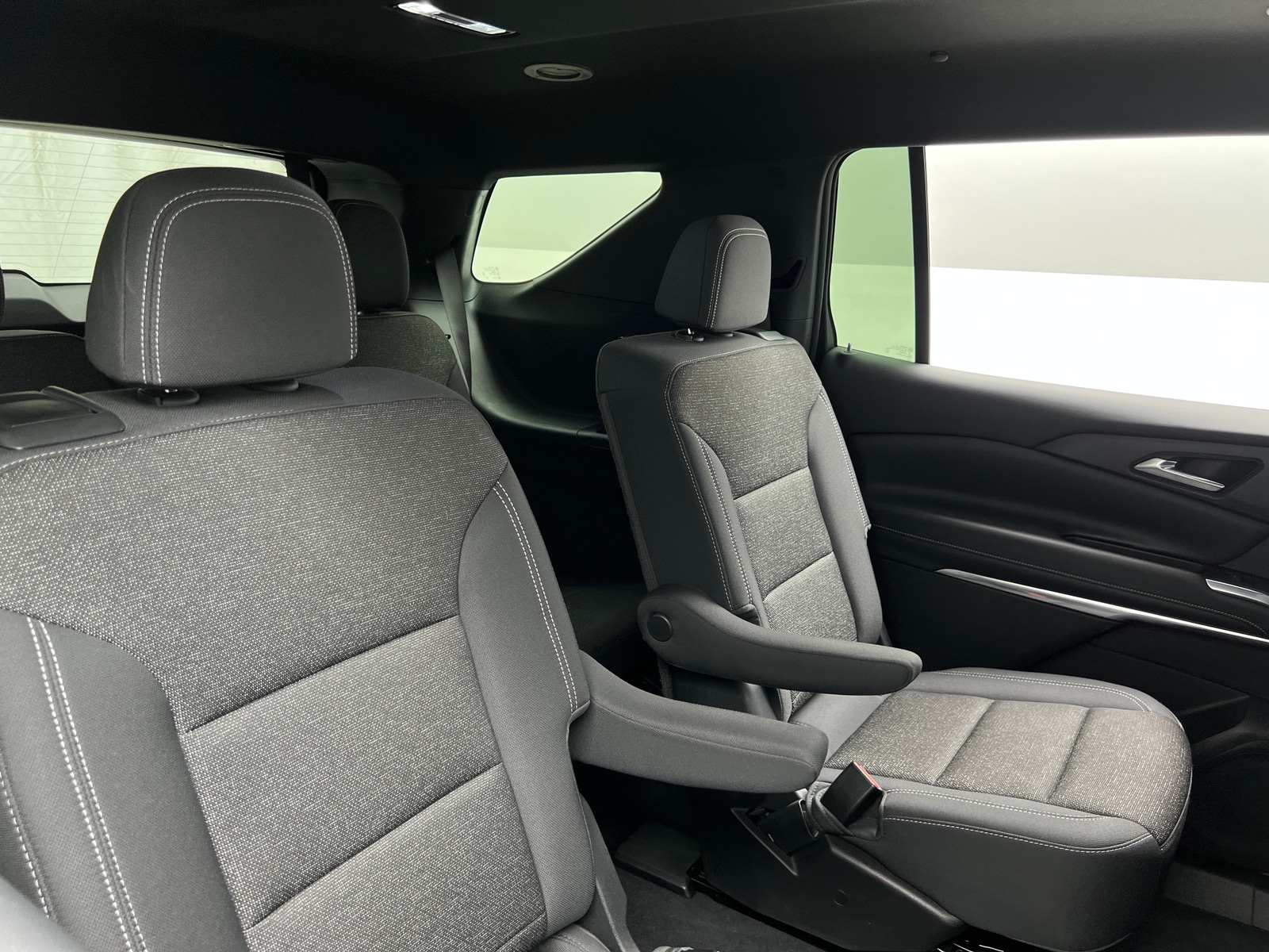 Thumbnail: 2025 Chevrolet Traverse - 6