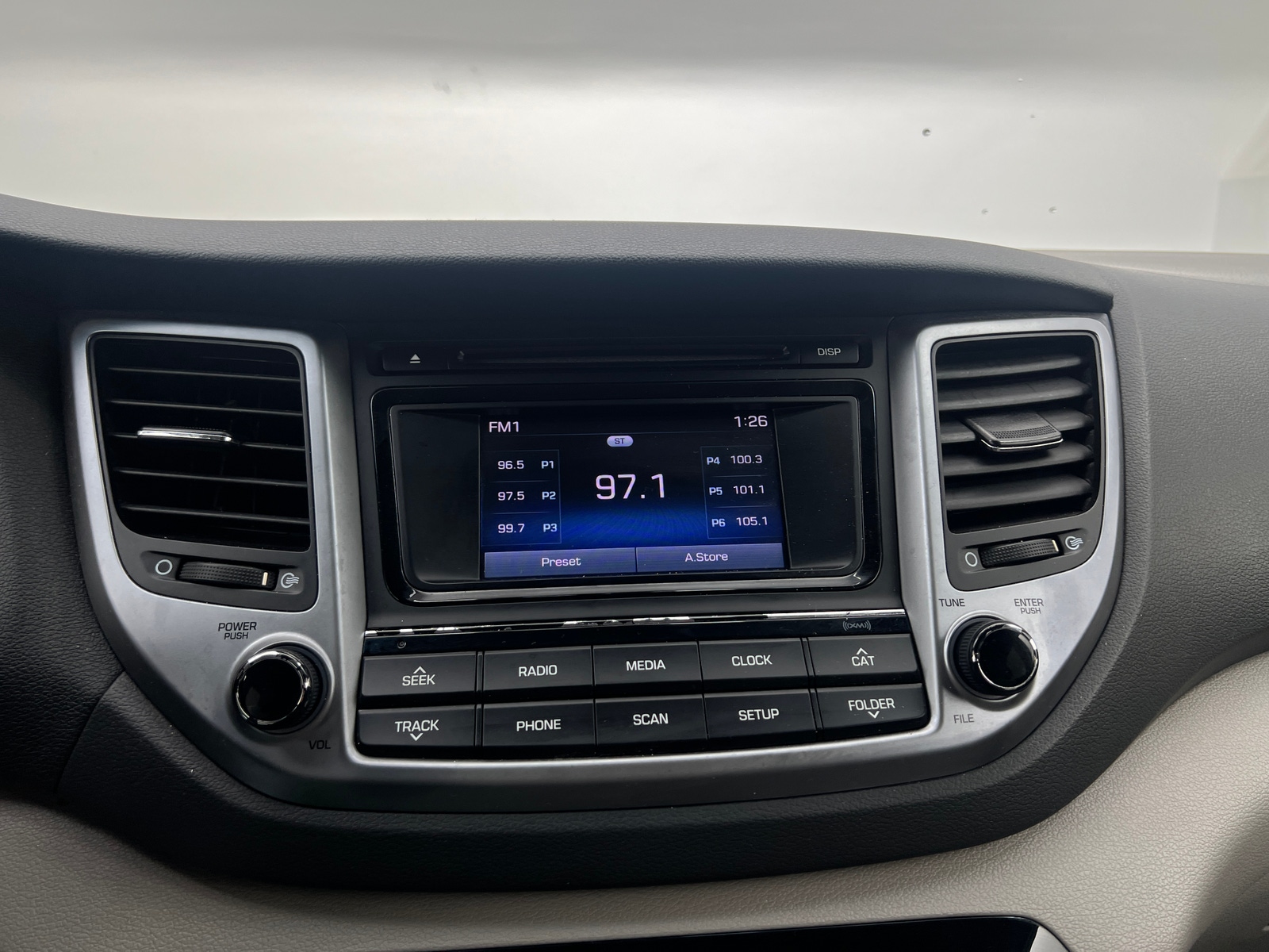 Thumbnail: 2017 Hyundai Tucson - 4