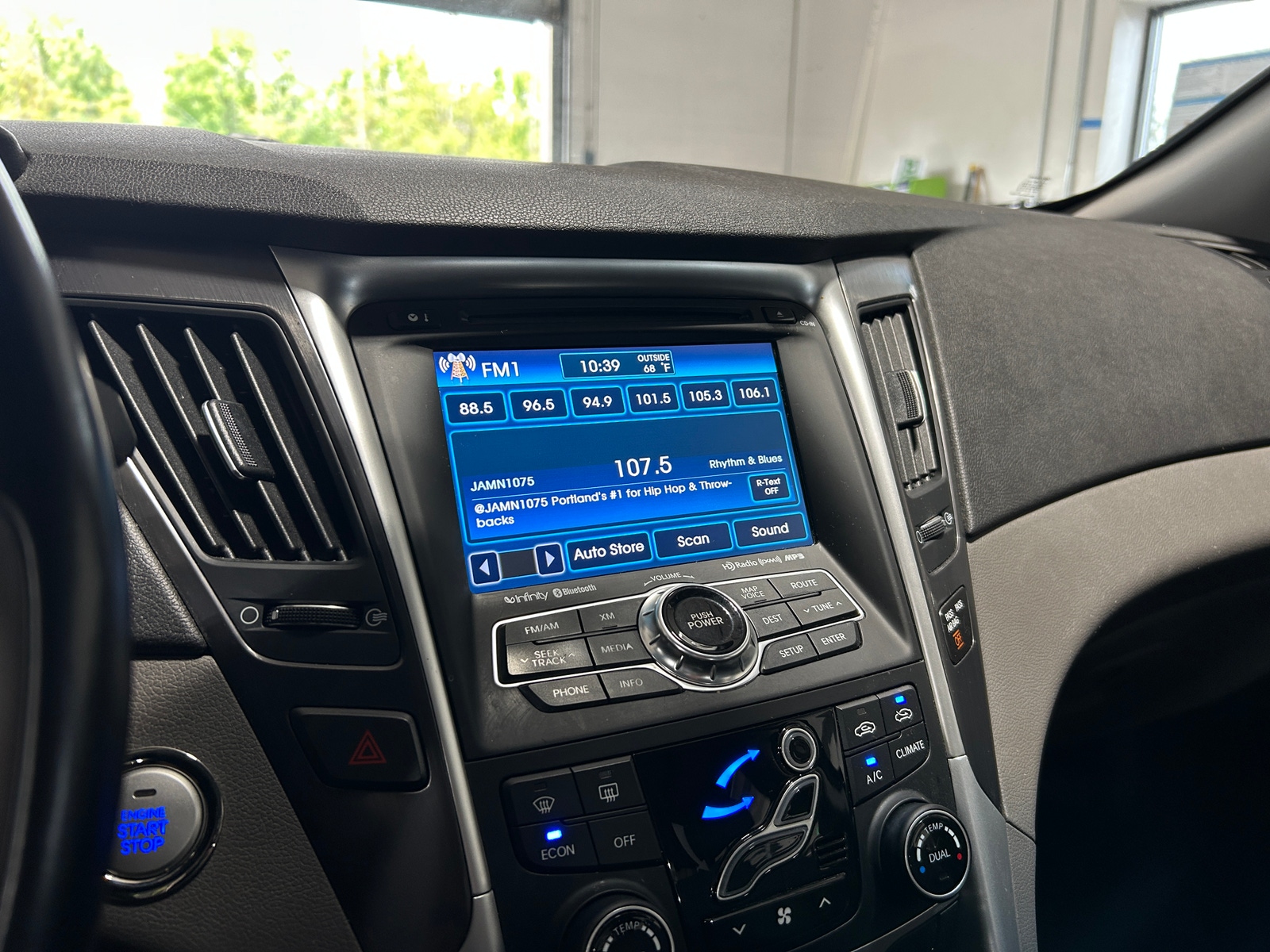 Thumbnail: 2015 Hyundai Sonata - 3