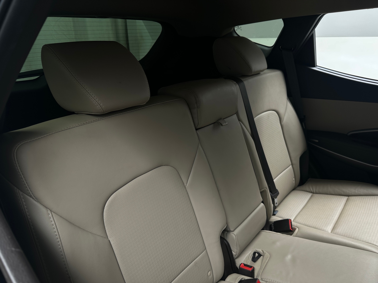 Thumbnail: 2016 Hyundai Santa Fe - 5