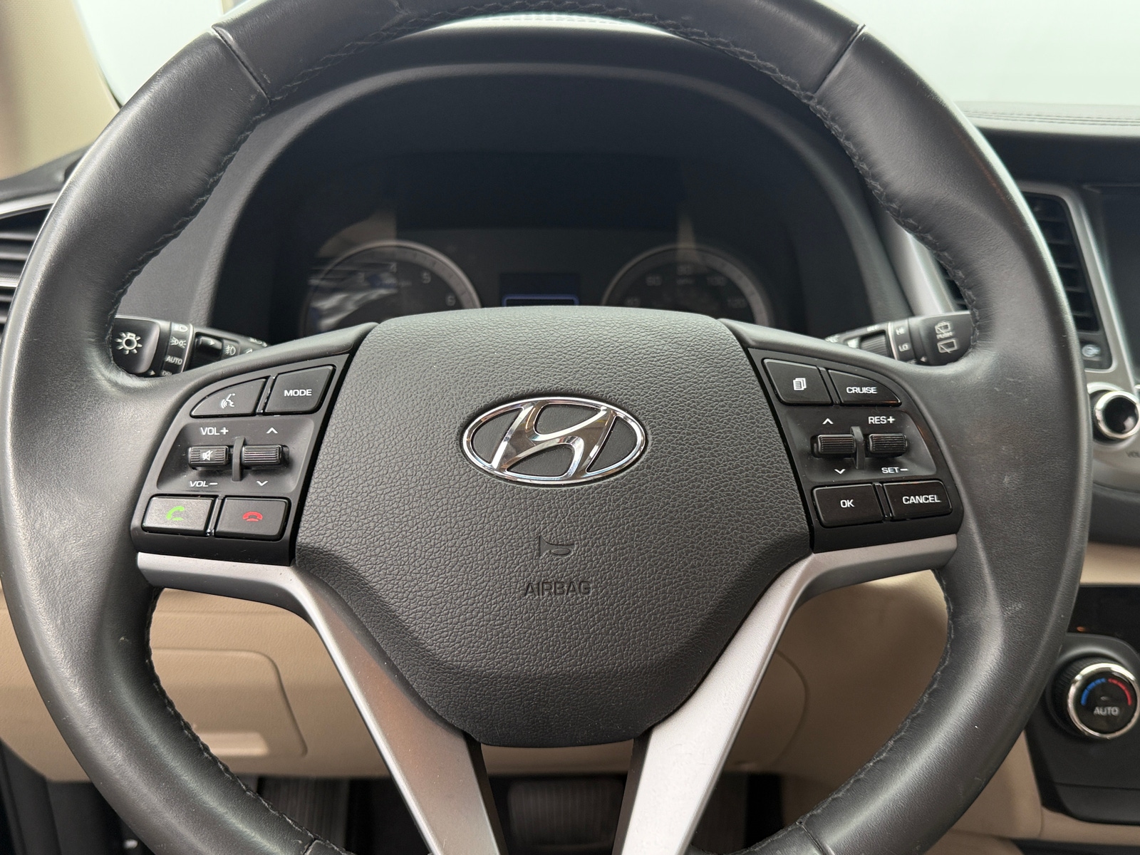 Thumbnail: 2018 Hyundai Tucson - 4