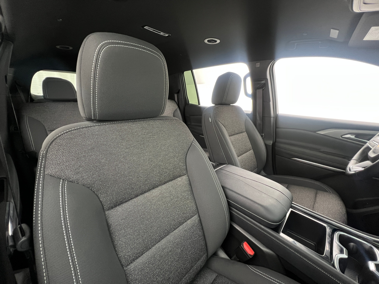 Thumbnail: 2025 Chevrolet Traverse - 2