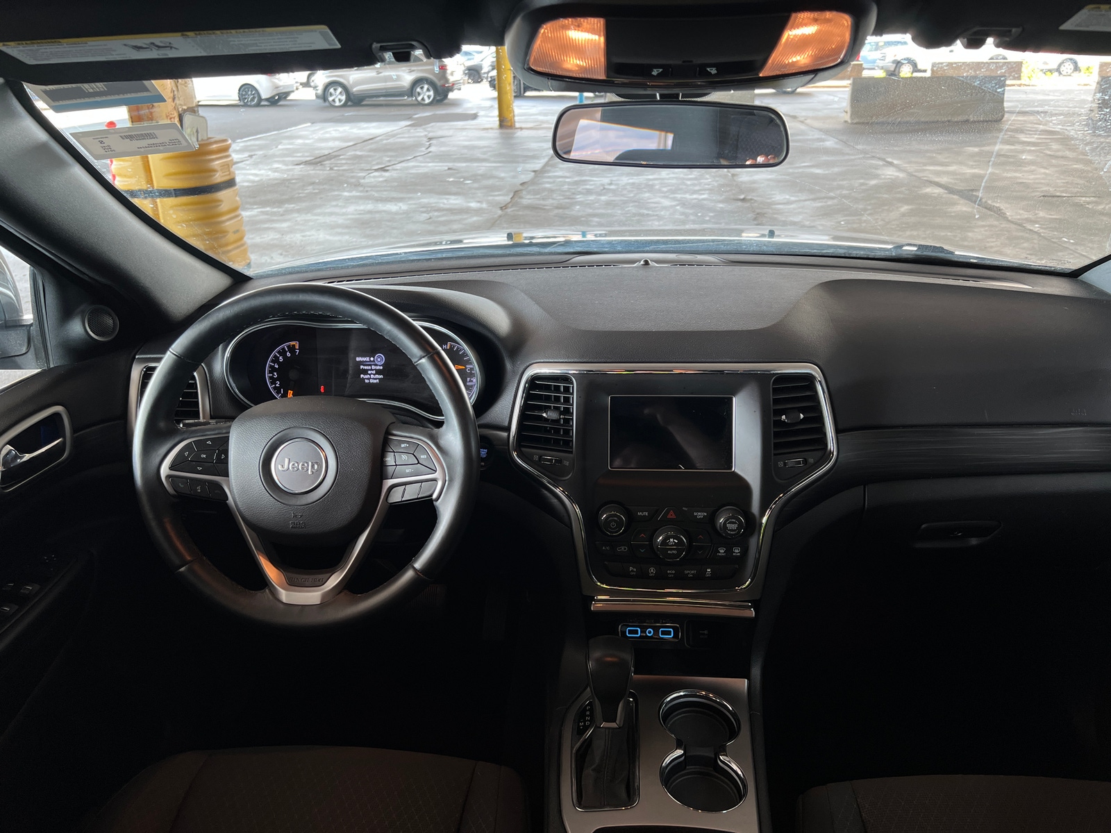 Thumbnail: 2019 Jeep Grand Cherokee - 3