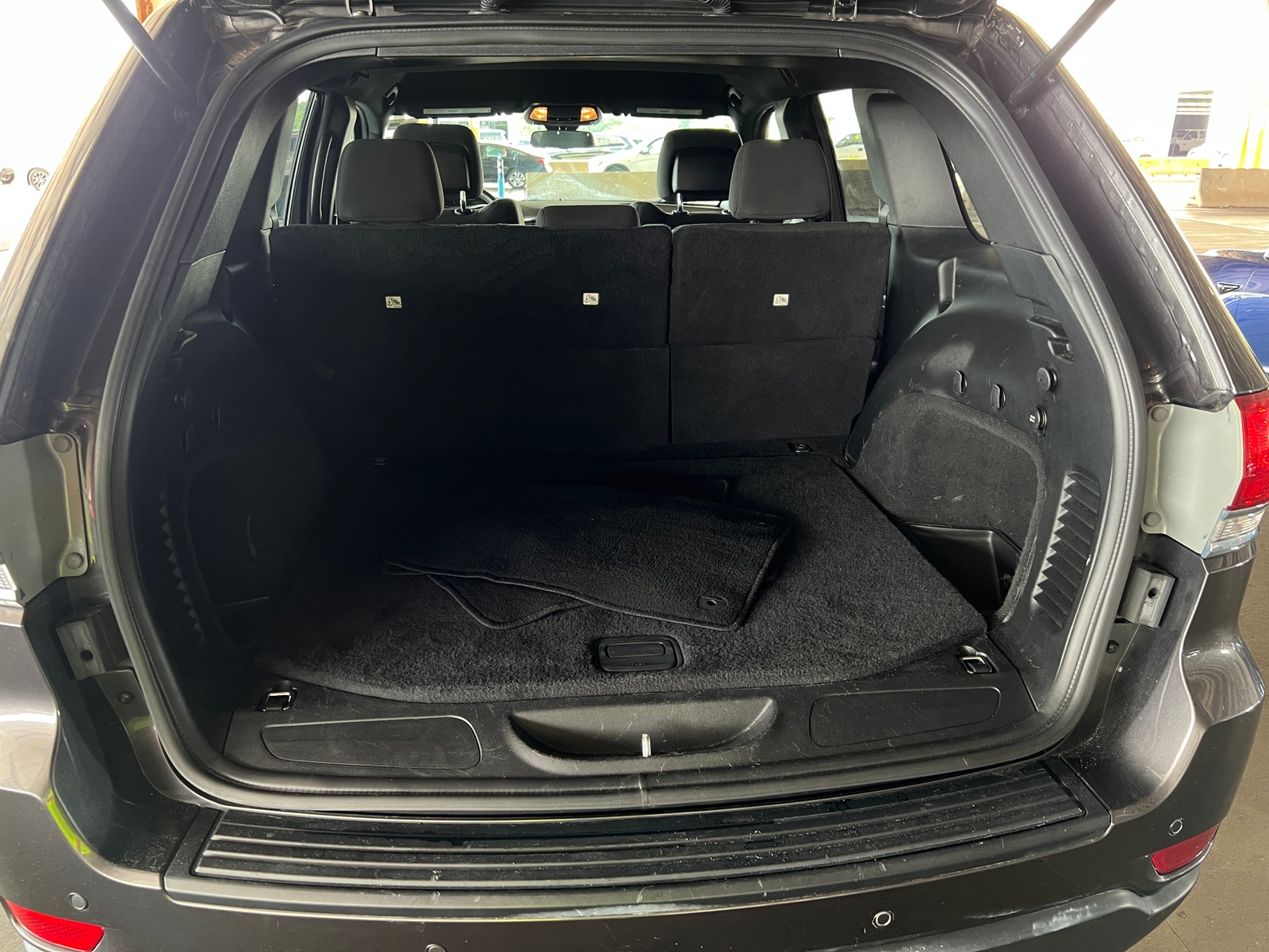 Thumbnail: 2019 Jeep Grand Cherokee - 7